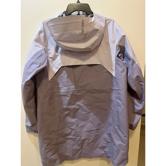 Arc'teryx Salal Jacket- Velocity/ Light Velocity color, Medium - Picture 8 of 11